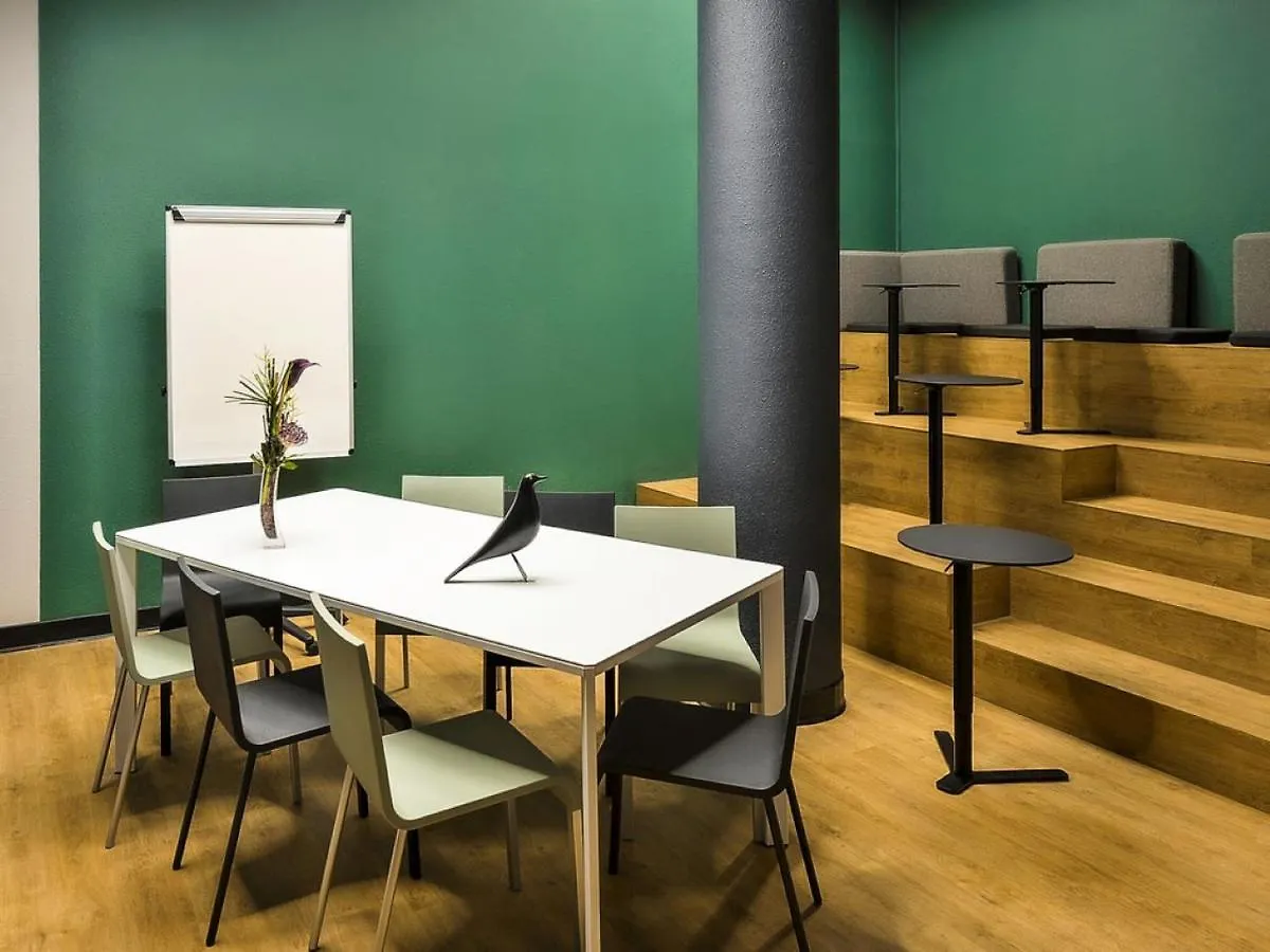 Ibis Annecy - Cran-Gevrier Hotel