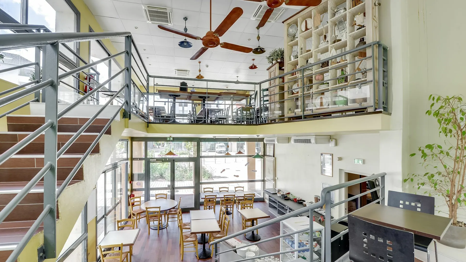Ibis Annecy - Cran-Gevrier Hotel