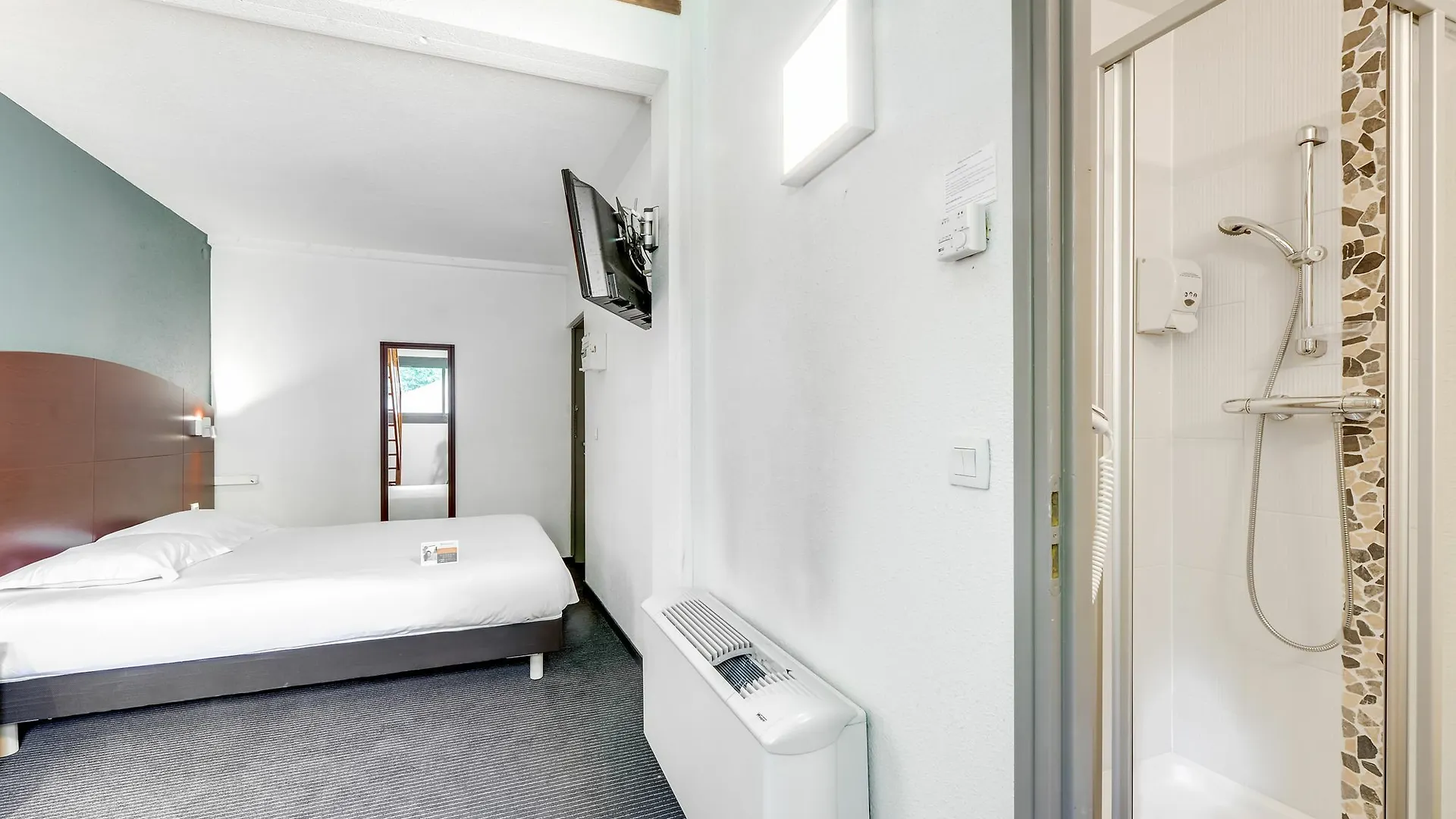 Ibis Annecy - Cran-Gevrier Hotel