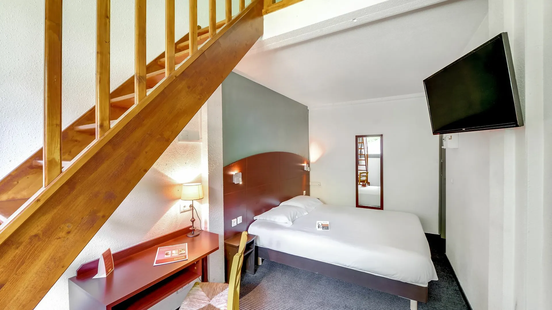 Ibis Annecy - Cran-Gevrier Hotel